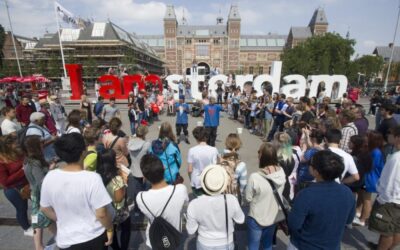 Spreid coffeeshops door de stad en red het toerisme